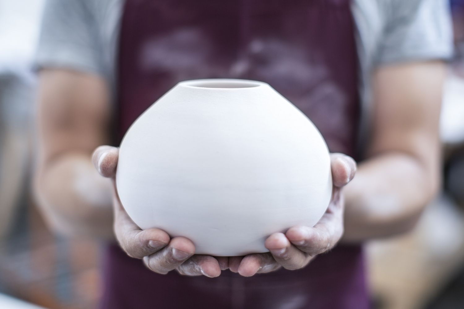 What is the Difference Between Ceramics and Pottery