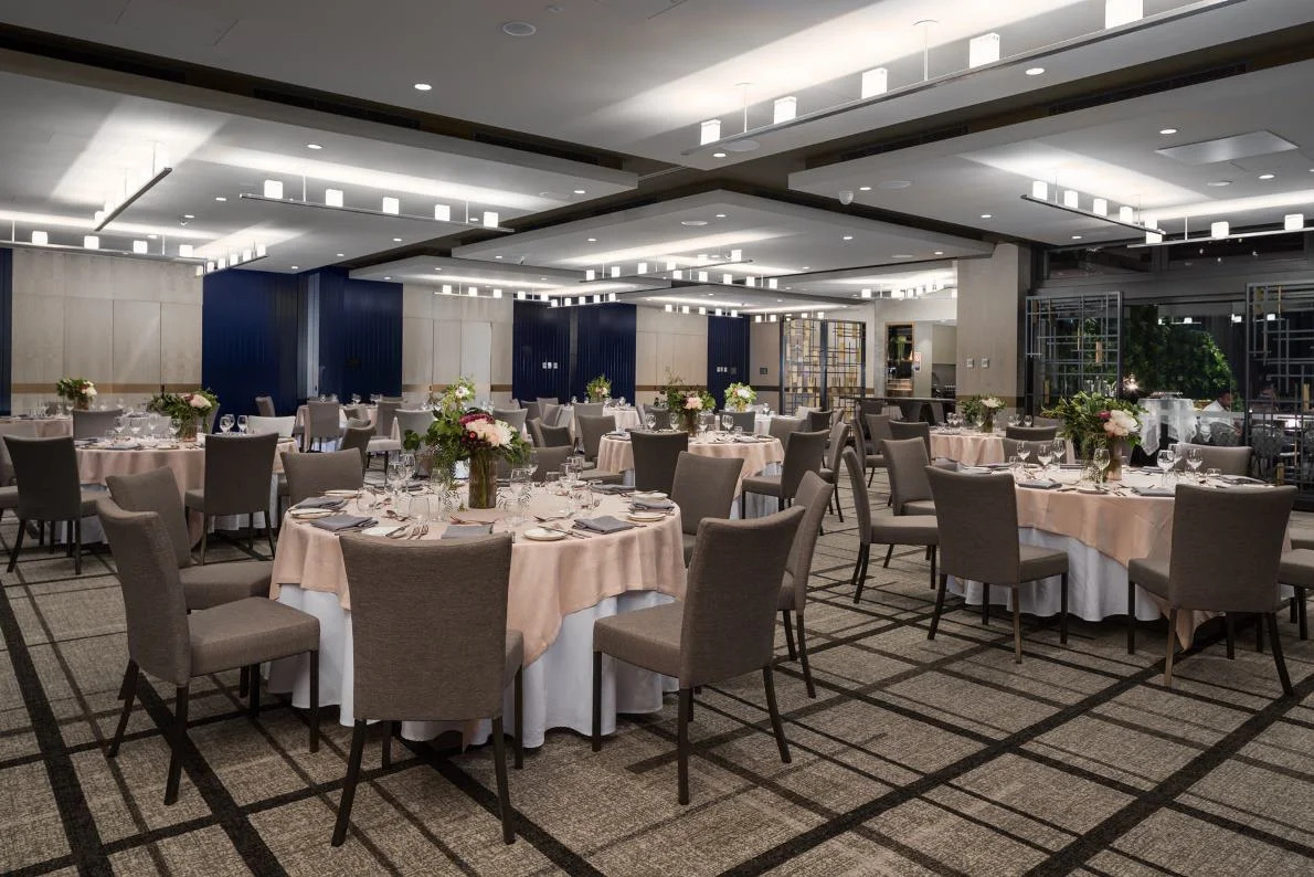 Choosing Dining or Banquet Chair Fabric Material